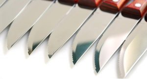 Best Steak Knives Reviews - Buyer's Guide and Tips