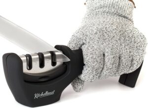 Sharpen a Carving Knife with Tool