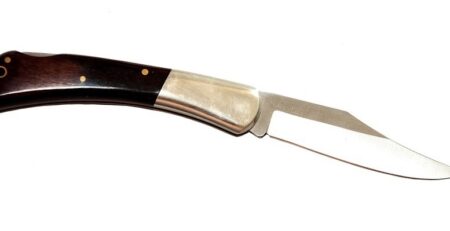 Sharpen a Pocket Knife Using a Sharpening Stone