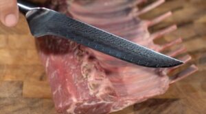 boning knife with ribs