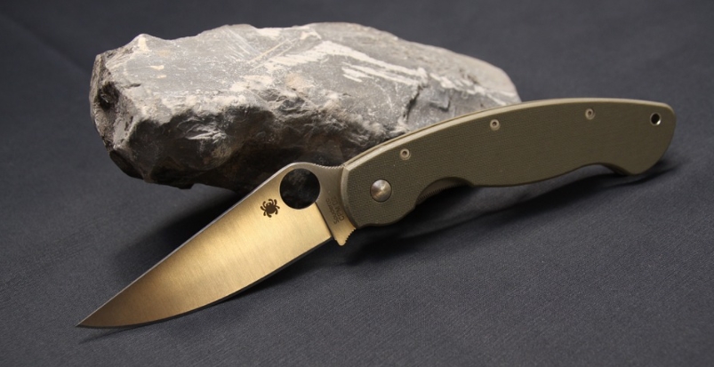 pocket knife with stone