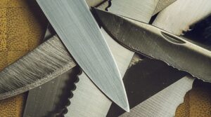 sharpening knives using another knives